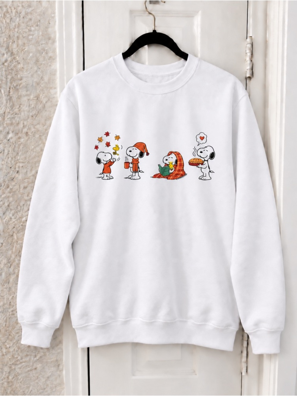 Snoopy Fall Graphic White Crewneck Sweatshirt